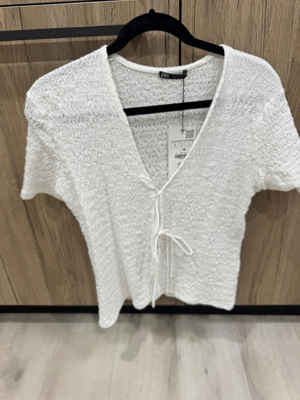 NWT Zara White Short-Sleeve Tie-Front Knit Top